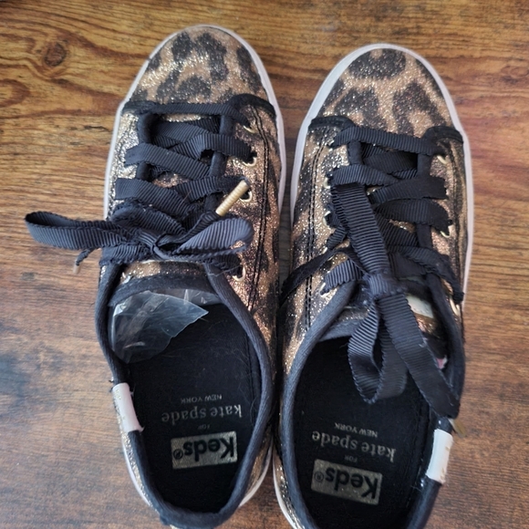 Kate Spade Keds Kickstart Jr Leopard Print Sneakers 👟 Size 1 girls - Picture 6 of 8